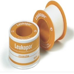 Cinta Microporosa BSN Leukopor color Blanco 2.50 CM x 5 M Caja con 12 piezas
